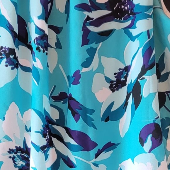 Floral Blue Liz Claiborne Career Tank - Picture 2 of 5